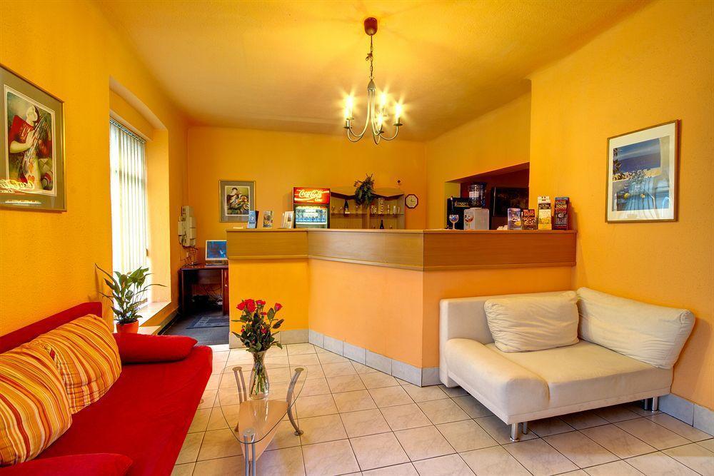 House Zizkov Hotel 3*